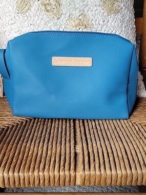 Bespoke Essentials California blue toiletry bag.